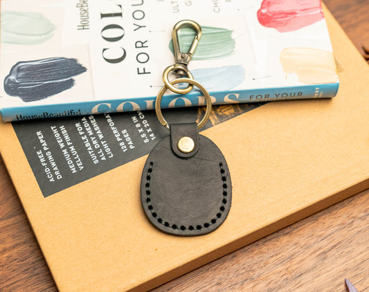 Personalized Leather AirTag Holder — Engraved Keychain Case